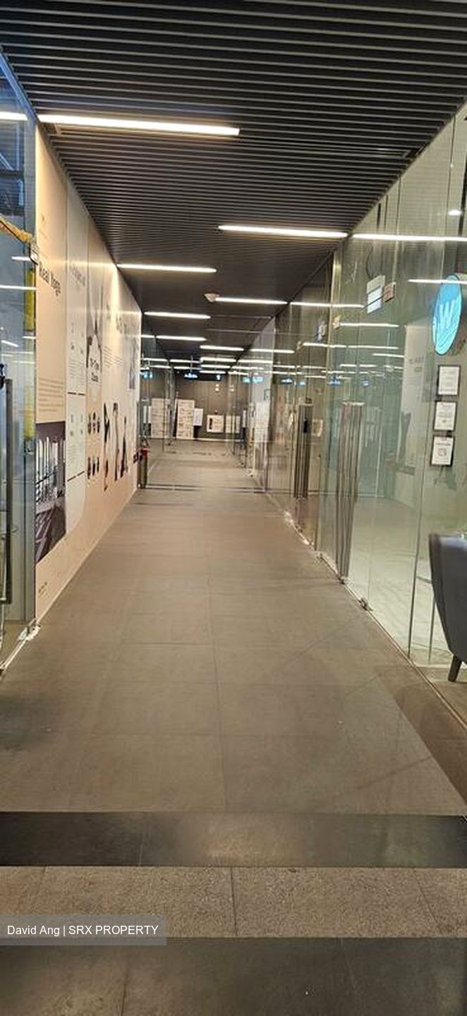 Vision Exchange (D22), Retail #469191621